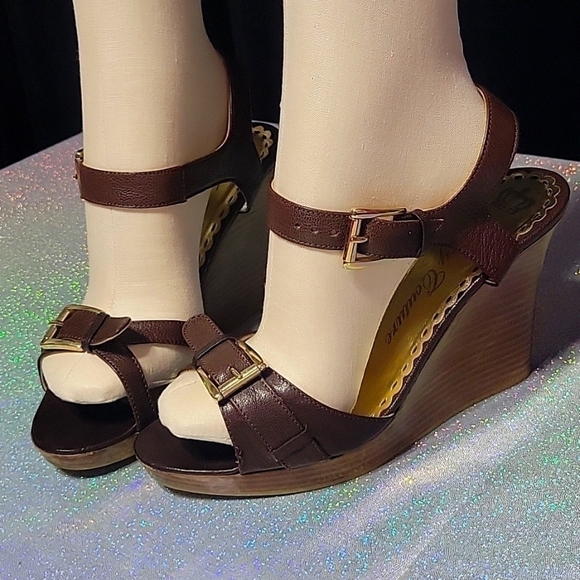 Juicy Couture Shoes - Y2k Vintage Juicy Couture Brown Leather Peep Toe Wedge Sandal SZ:9.5